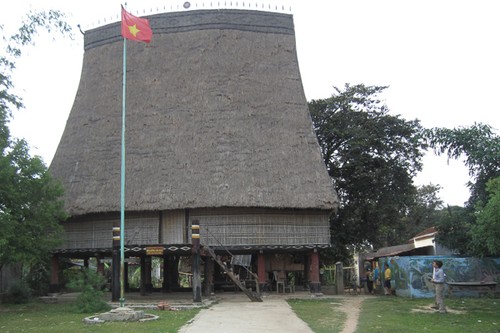 Общинный дом «Ронг» народности Бана - ảnh 3